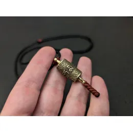 Buddhistische Gebetsmühle Anhänger mit Mantra Om Mani Padme Hum