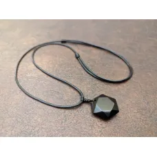 Schwarzer Obsidian Stern Anhänger: Schutz vor negativer Energie