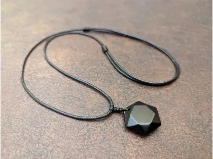 Schwarzer Obsidian Ster Anhänger