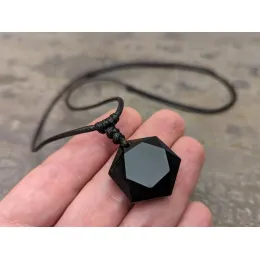 Schwarzer Obsidian Stern Anhänger: Schutz vor negativer Energie