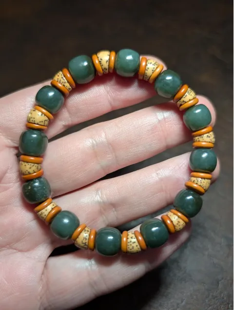 Armband aus grüner Jade-Nephrit & Bodhi-Samen für Harmonie
