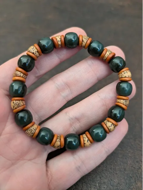 Armband aus grüner Jade-Nephrit & Bodhi-Samen für Harmonie