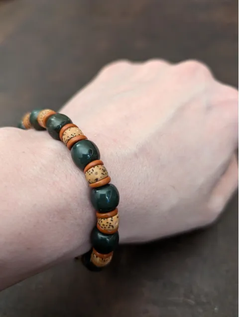 Armband aus grüner Jade-Nephrit & Bodhi-Samen für Harmonie