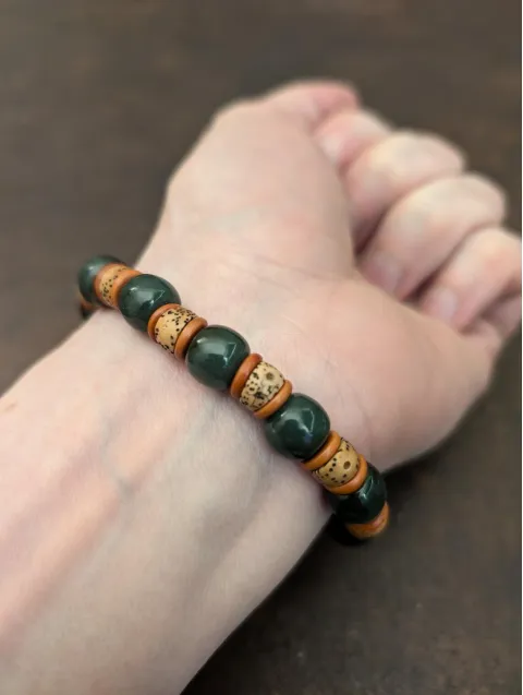 Armband aus grüner Jade-Nephrit & Bodhi-Samen für Harmonie