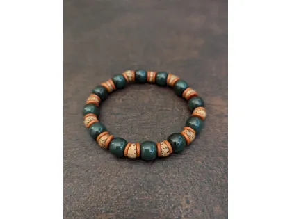Bracciale in Giada Verde (Nefrite) e Semi di Bodhi