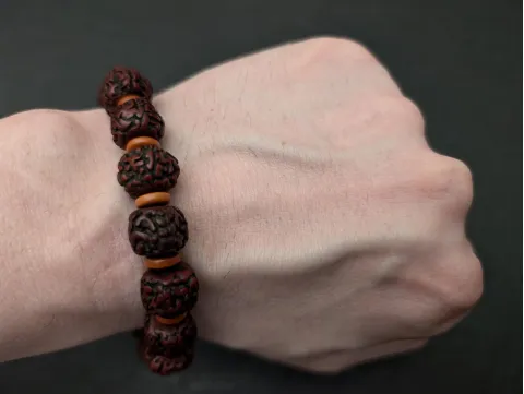 Tibetisches Rudraksha Shiva Armband mit Olivenholz