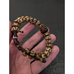 Armband aus Yak-Knochen mit Rudraksha-Samen