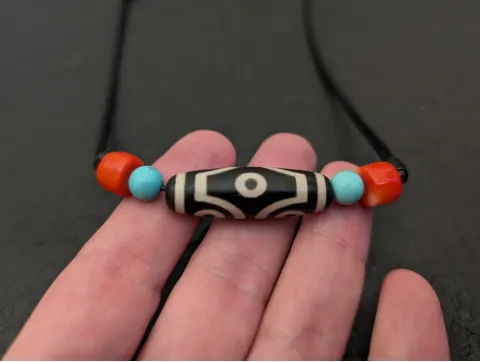 Dzi Halskette mit 6 Augen Dzi-Stein Amulett