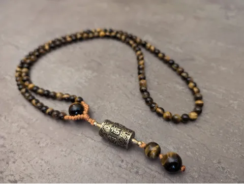 Tigerauge Mala Kette mit buddhistische Gebetsmühle Anhänger
