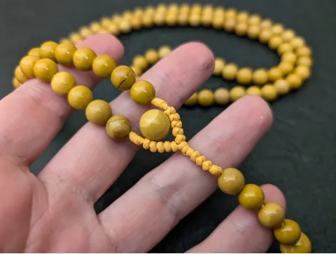 Gelber Jaspis Mala mit 108 Perlen