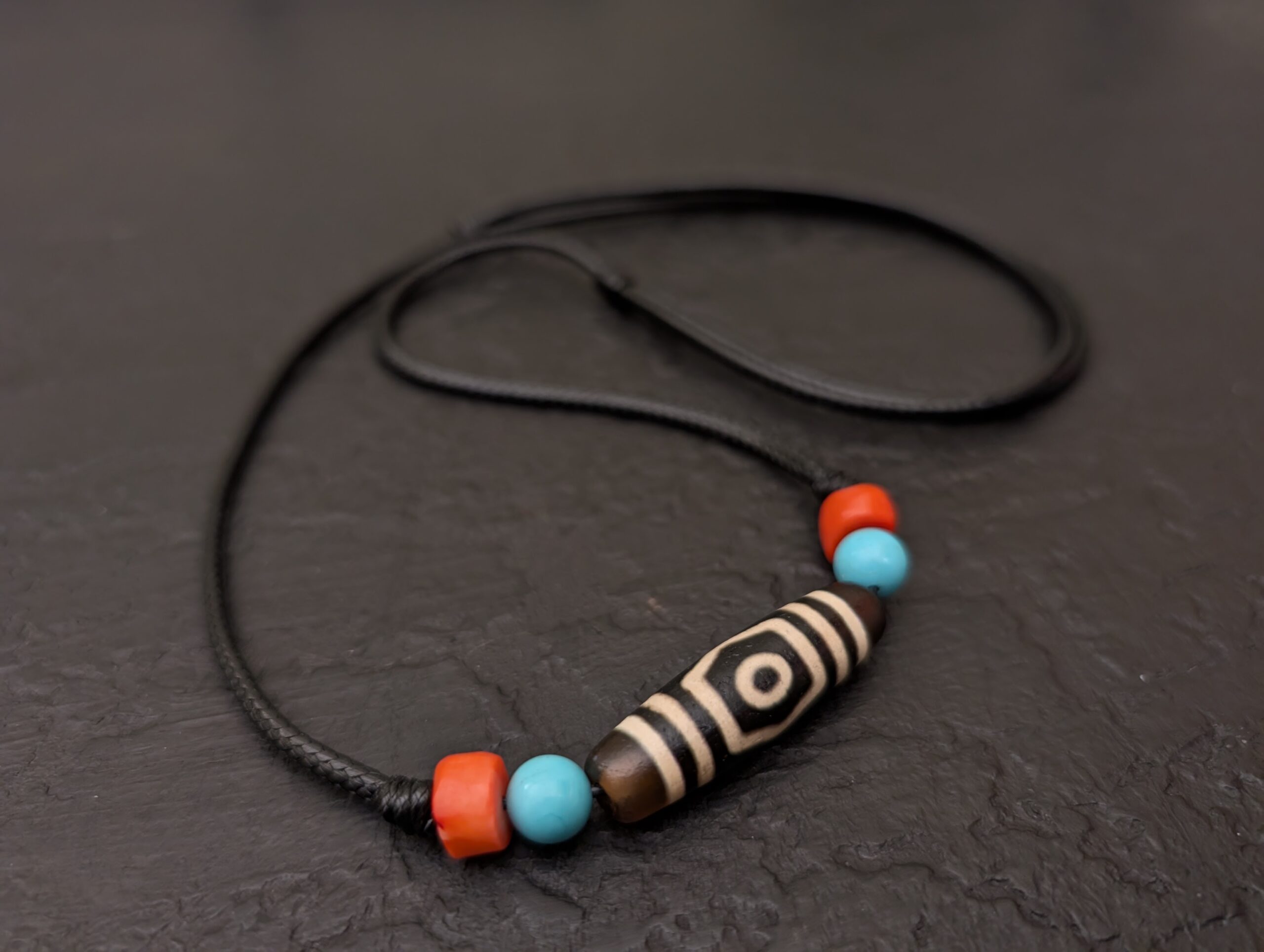 Nepal Dzi Stein Halskette 3 Augen kaufen