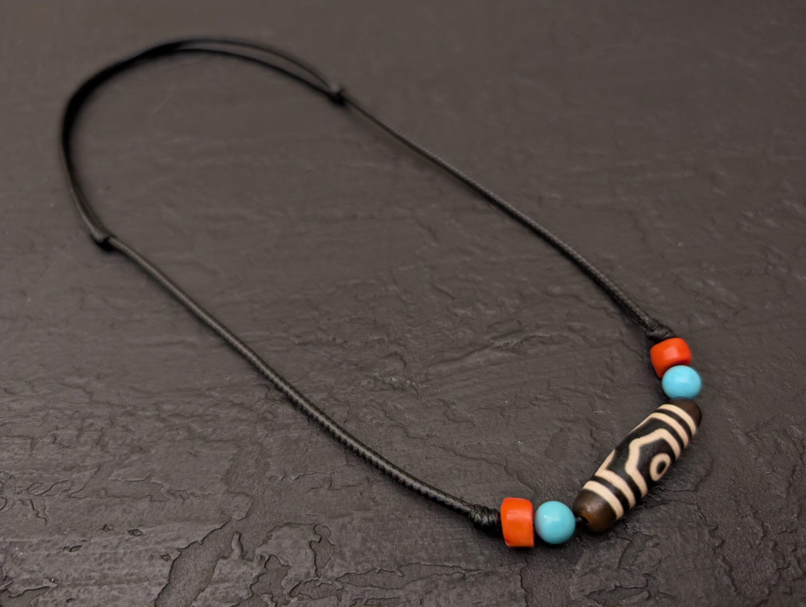 Nepal Dzi Stein Halskette 3 Augen kaufen