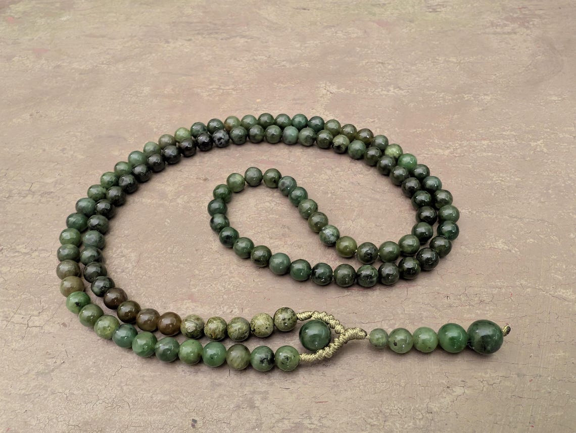 Jade-Nephrit Mala kette