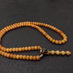 Natürlicher Vintage-Yak-Bon aus dem tibetischen Buddhismus mit Schädelanhänger und Schamanen-Kali-Halskette