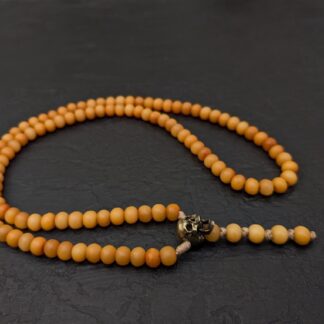 Natürlicher Vintage-Yak-Bon aus dem tibetischen Buddhismus mit Schädelanhänger und Schamanen-Kali-Halskette