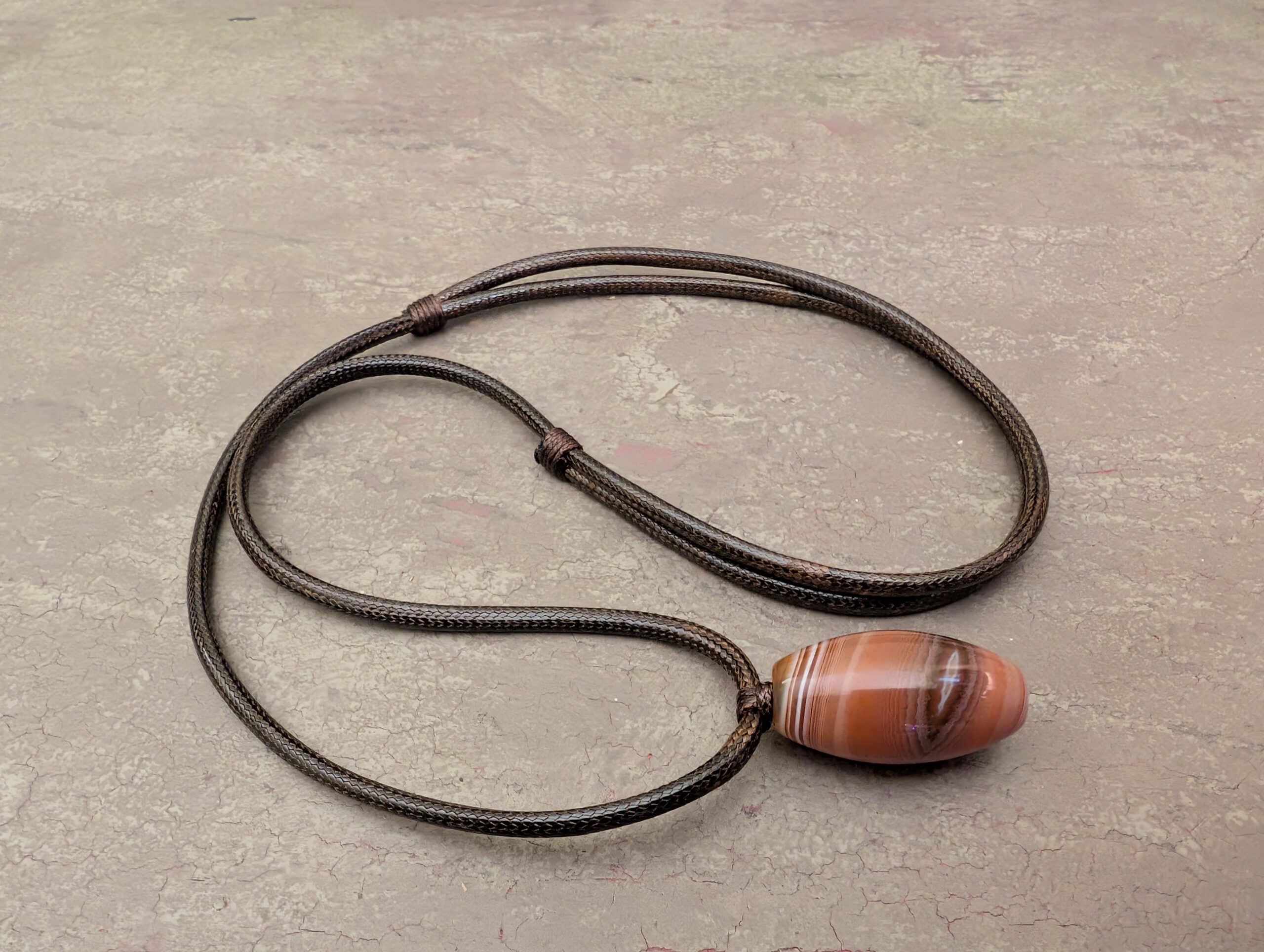 Halskette mit Botswana-Achat Anhänger