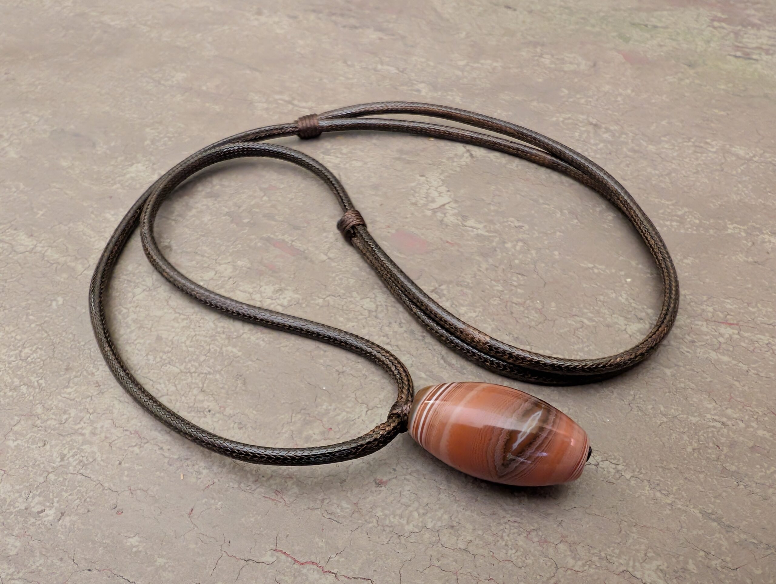 Halskette mit Botswana-Achat Anhänger