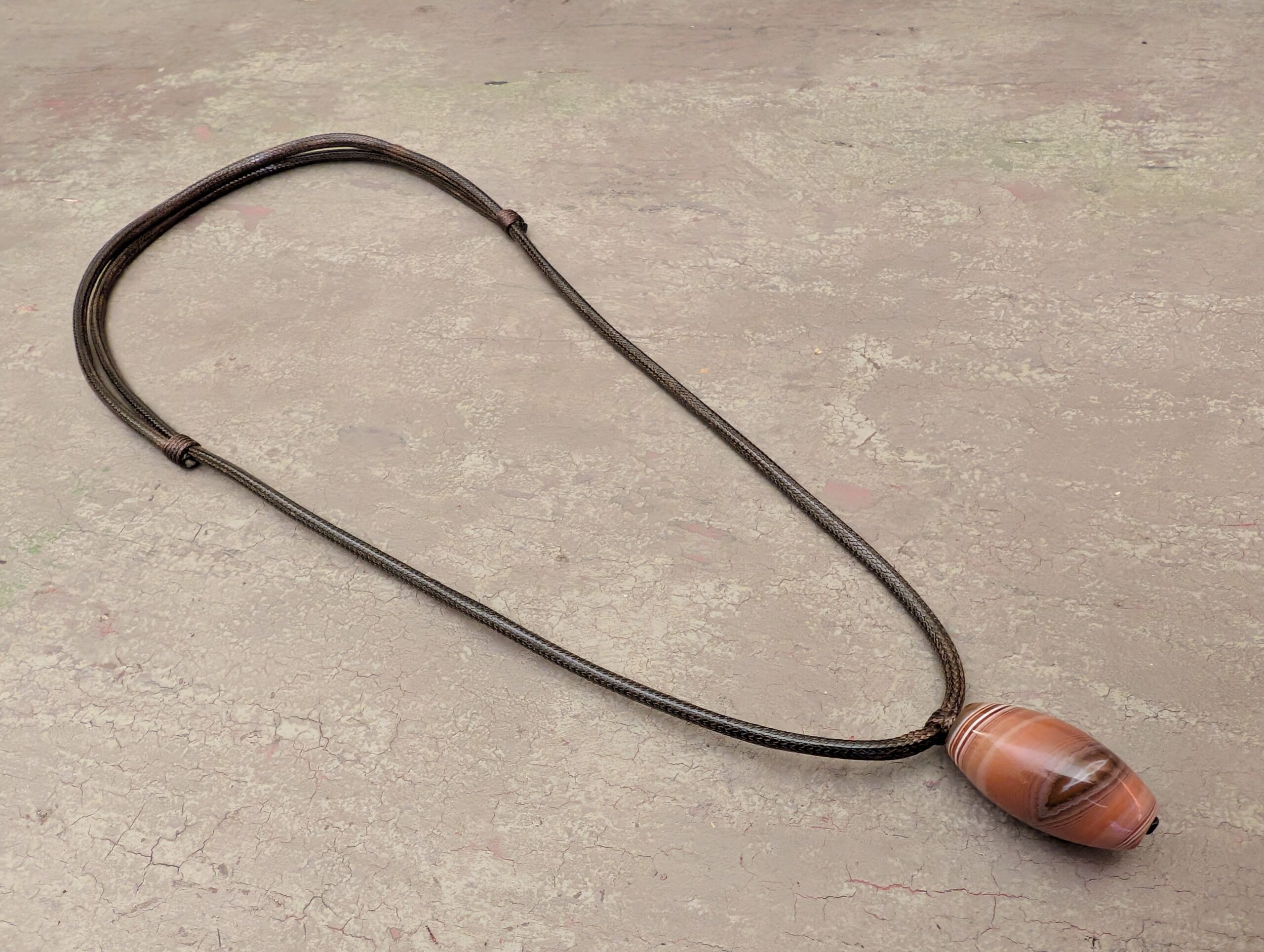 Halskette mit Botswana-Achat Anhänger