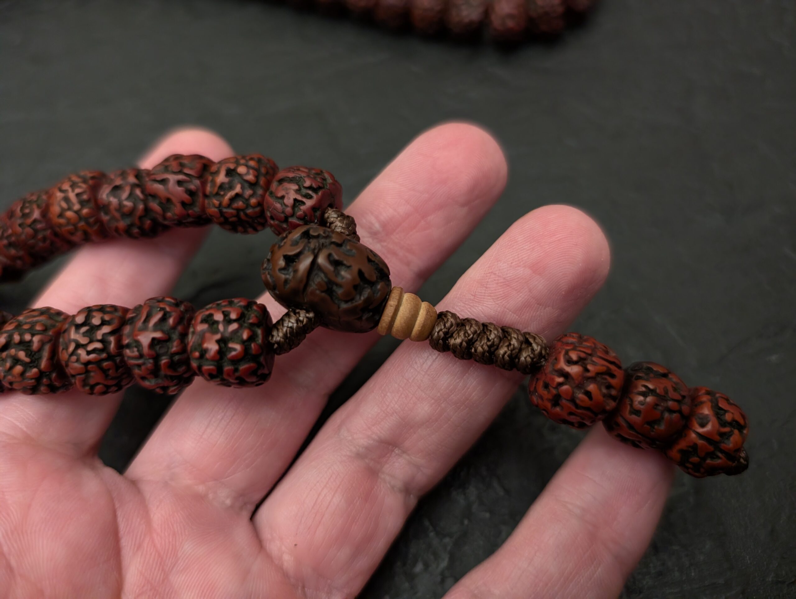 Rudraksha Mala Kette 108 Perlen Gebetsperlen