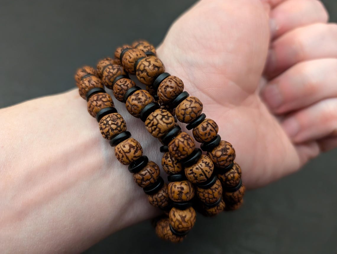 Tibetisches Rudraksha Armband mit Ebenholz