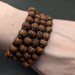Tibetisches Rudraksha Armband mit Ebenholz