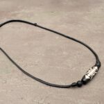 Dzi Stein Halskette „Glück“ kaufen – Tradition und Bedeutung